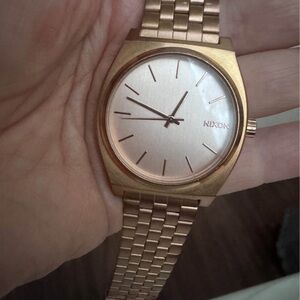 Nixon Metallic Rose Timepiece